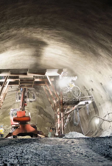Tunnels Tunnels